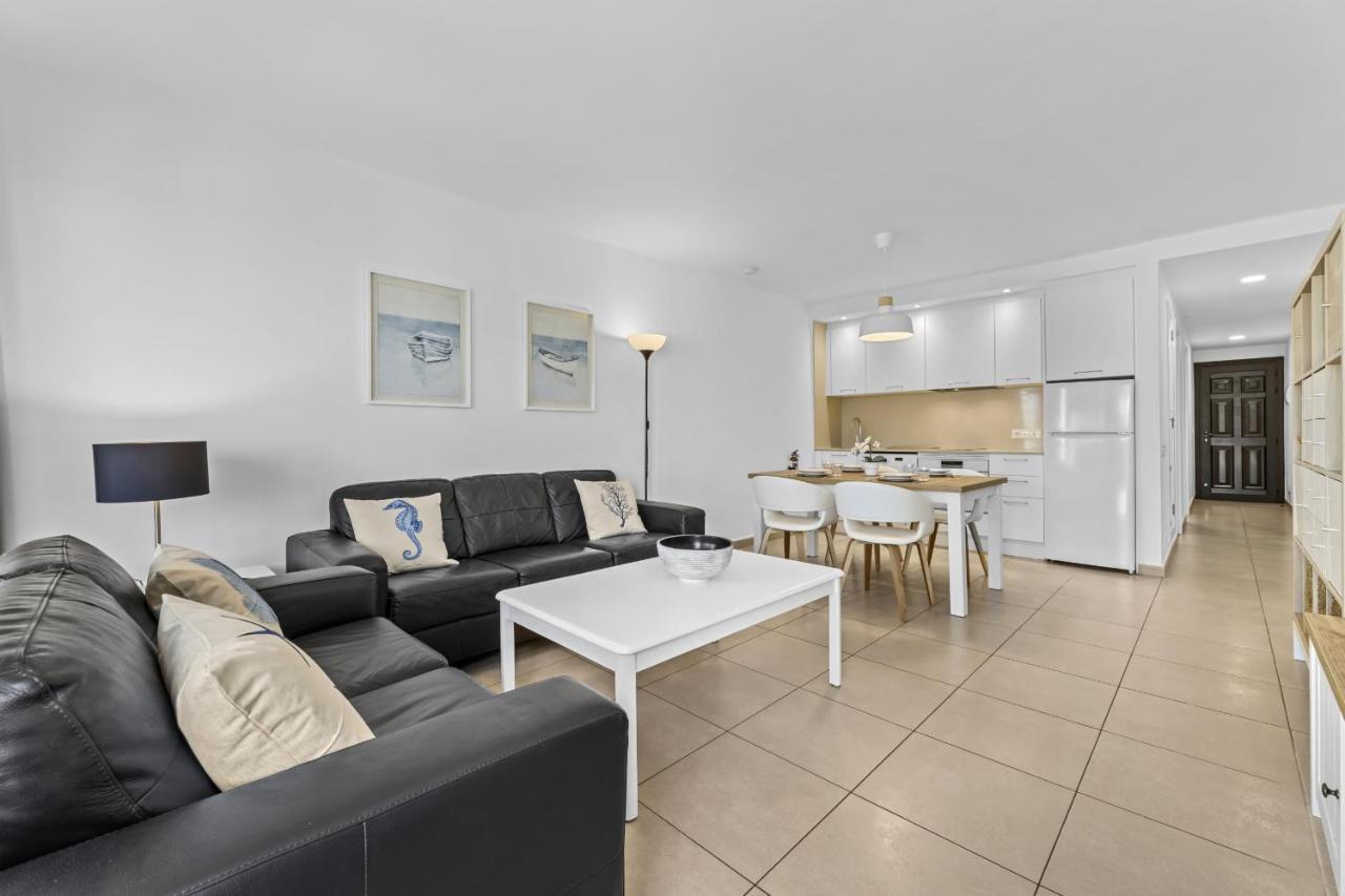 Апартаменти Casahost Bastian Boutique II Seaview Коста-Тегісе Екстер'єр фото