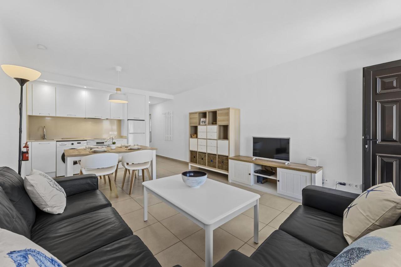 Апартаменти Casahost Bastian Boutique II Seaview Коста-Тегісе Екстер'єр фото