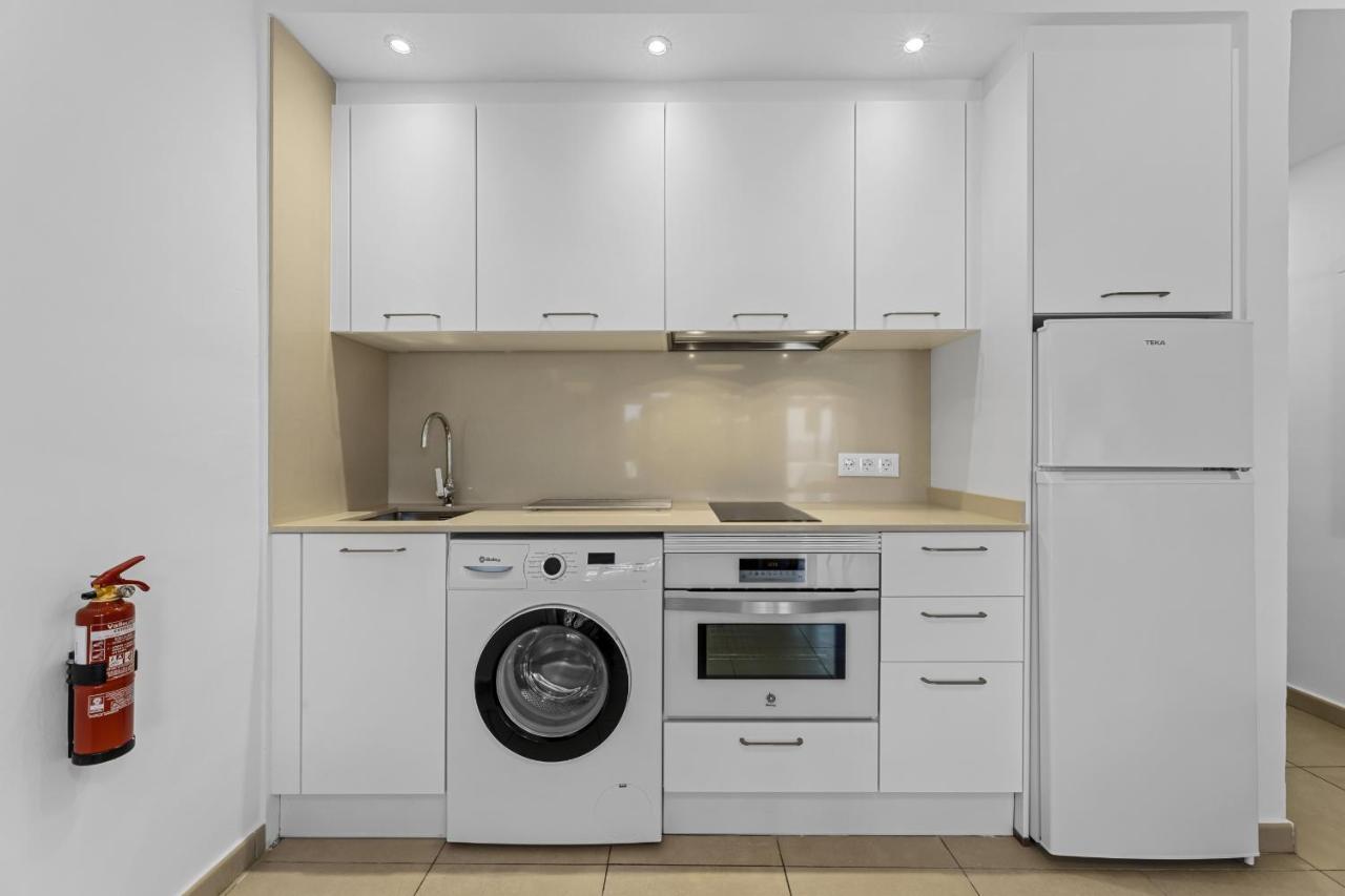 Апартаменти Casahost Bastian Boutique II Seaview Коста-Тегісе Екстер'єр фото